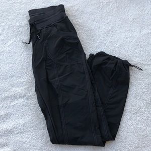 Women’s Kuhl Pants Size 2